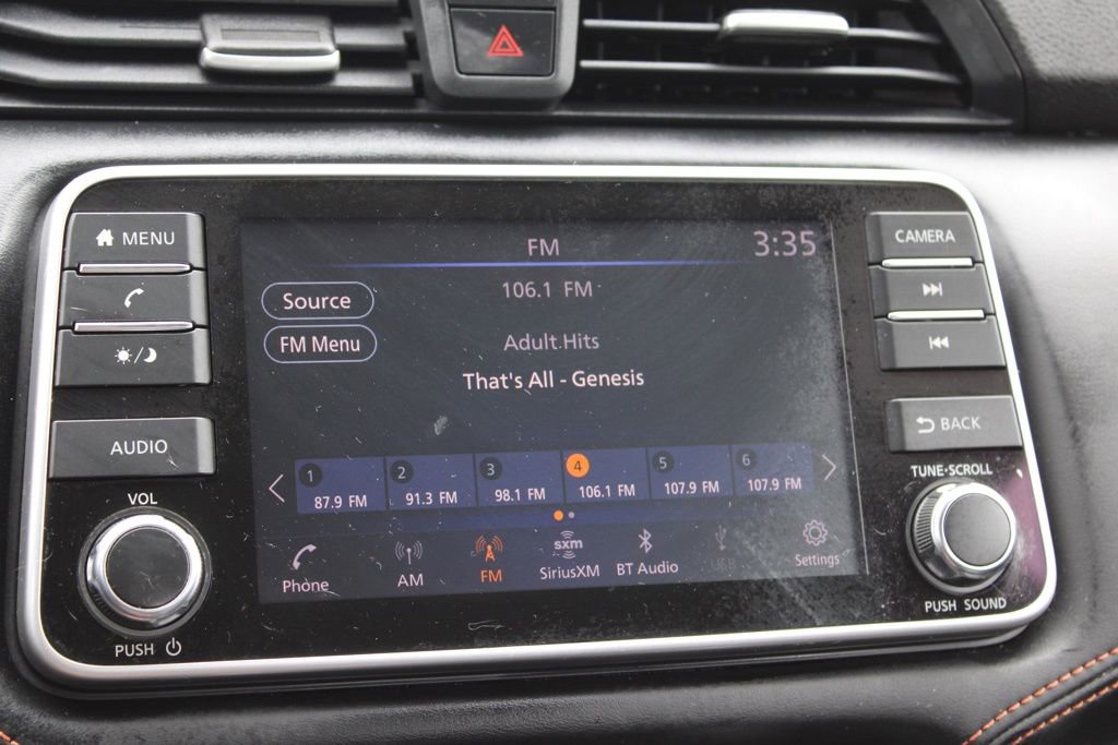 Used 2020 Nissan Versa SR image 34