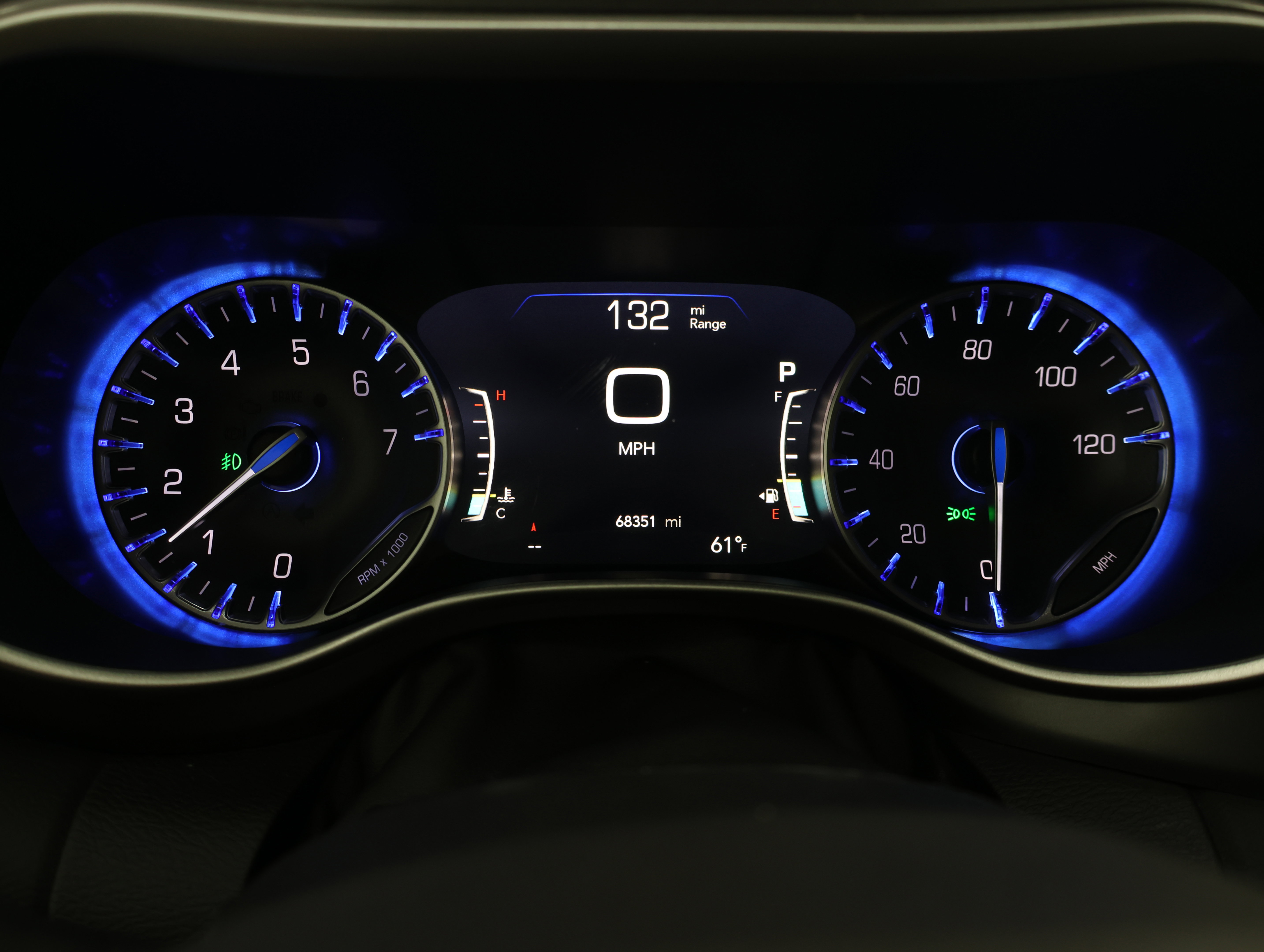 Used 2024 Chrysler Pacifica Touring-L FWD image 11