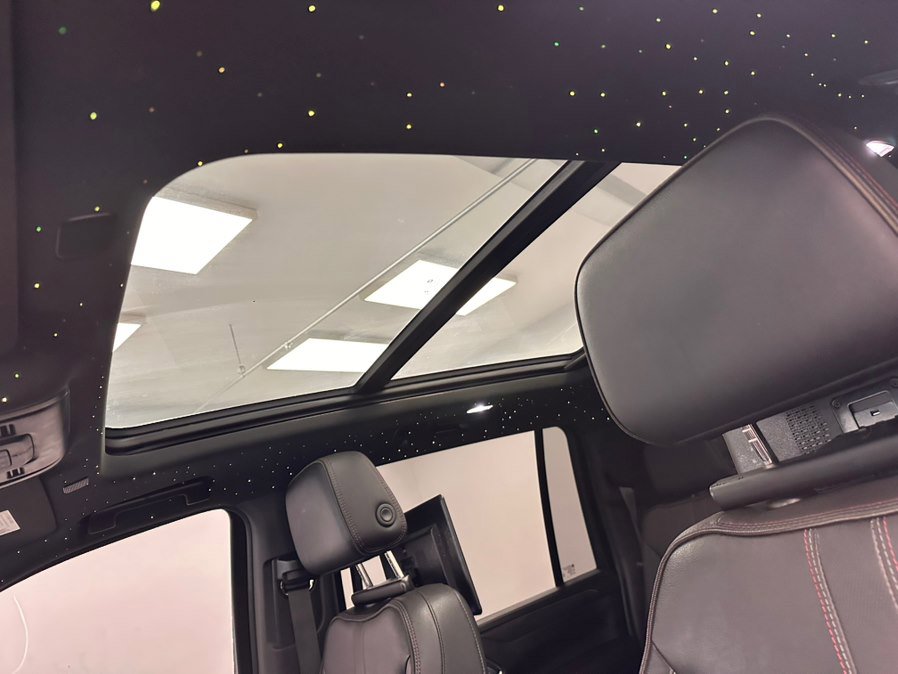 Used 2021 Chevrolet Suburban RST w/ Luxury Package image 21