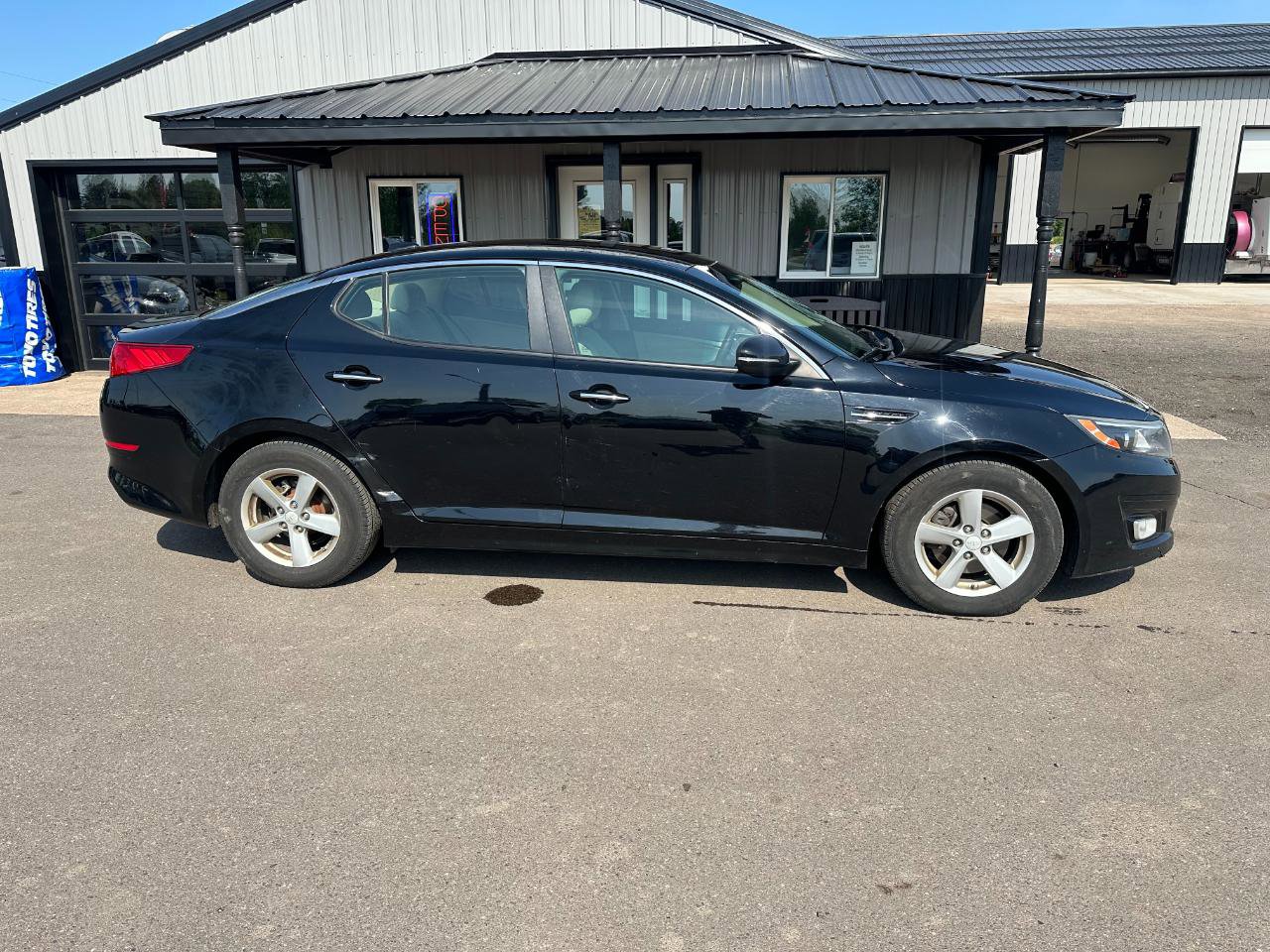 Used 2015 Kia Optima LX FWD image 6