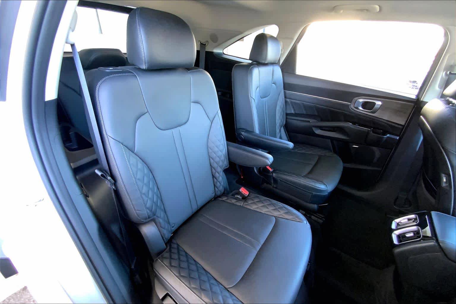 Used 2021 Kia Sorento SX Prestige image 20
