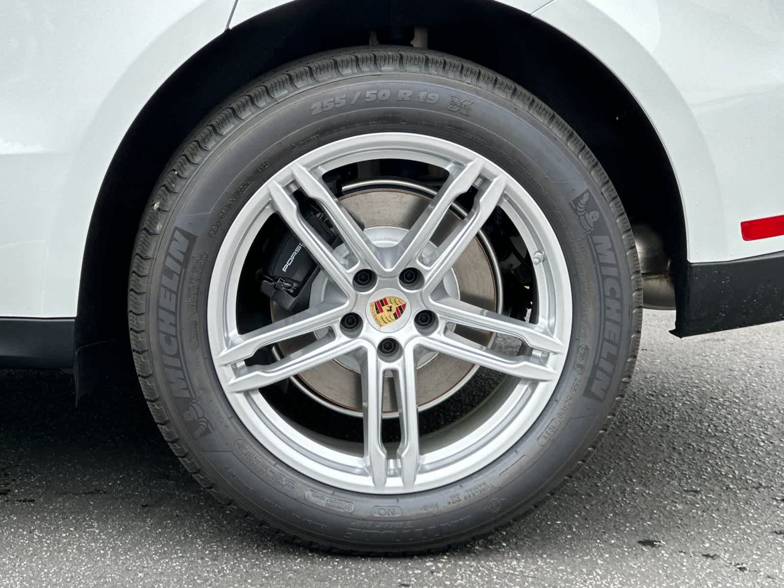 New 2026 Porsche Macan AWD/4WD image 31