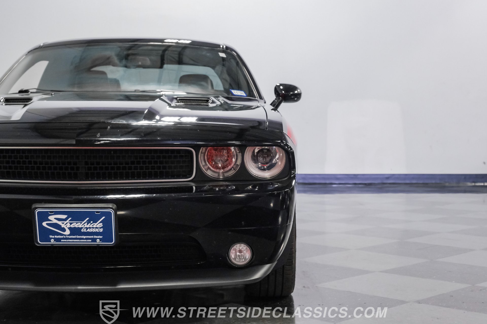 Used 2012 Dodge Challenger R/T RWD image 19