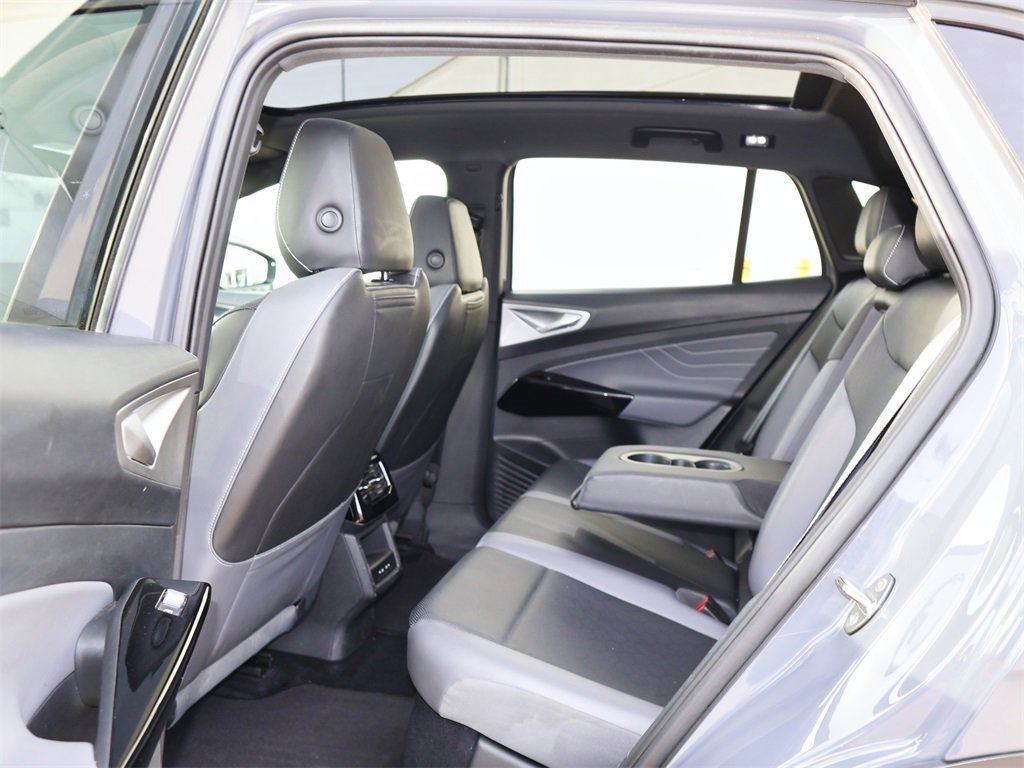 Used 2023 Volkswagen ID.4 Pro S image 17