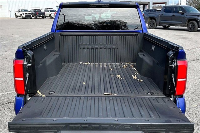 Used 2025 Toyota Tacoma SR5 image 29