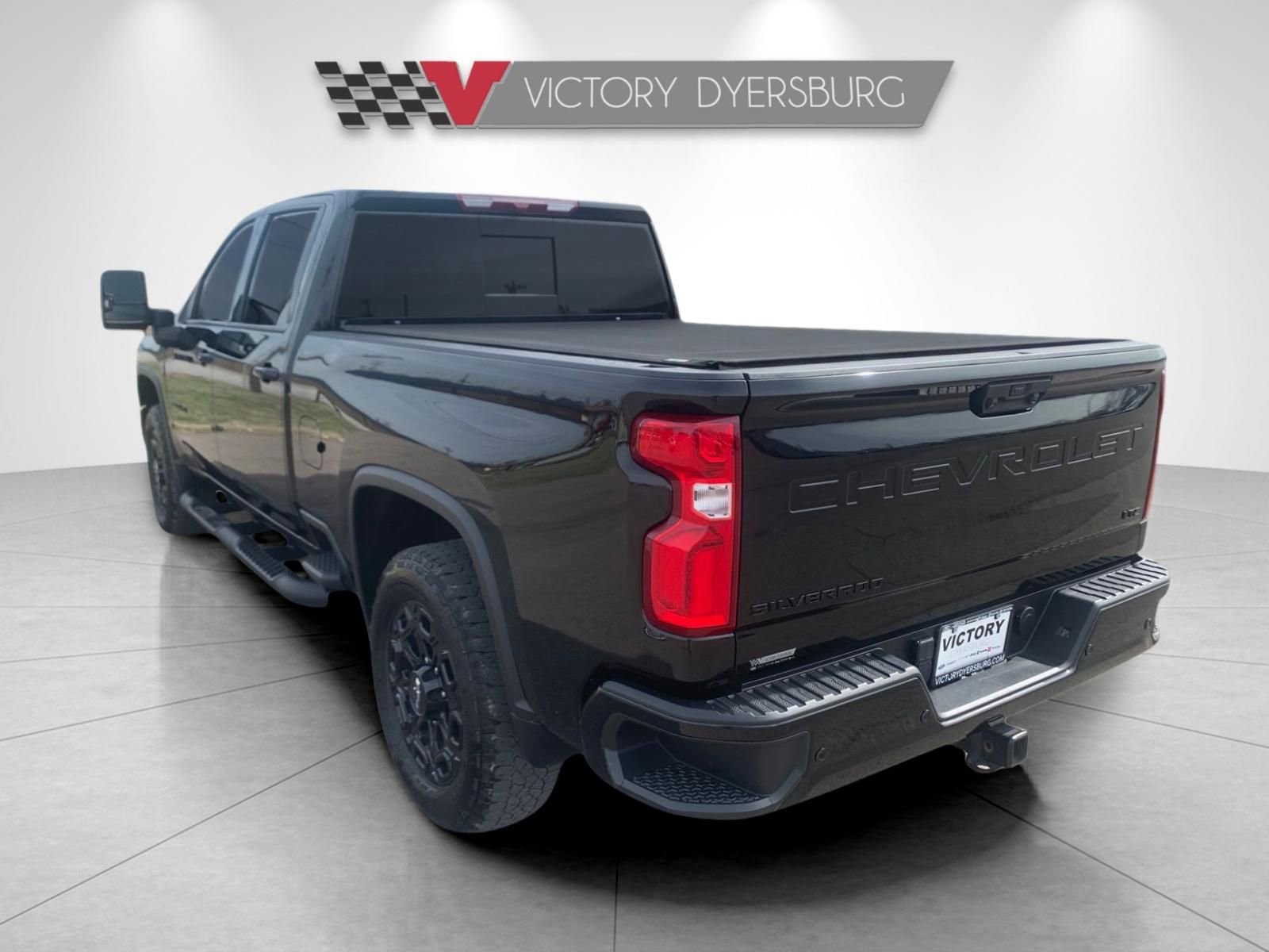 Used 2024 Chevrolet Silverado 2500 LTZ w/ LTZ Plus Package image 6
