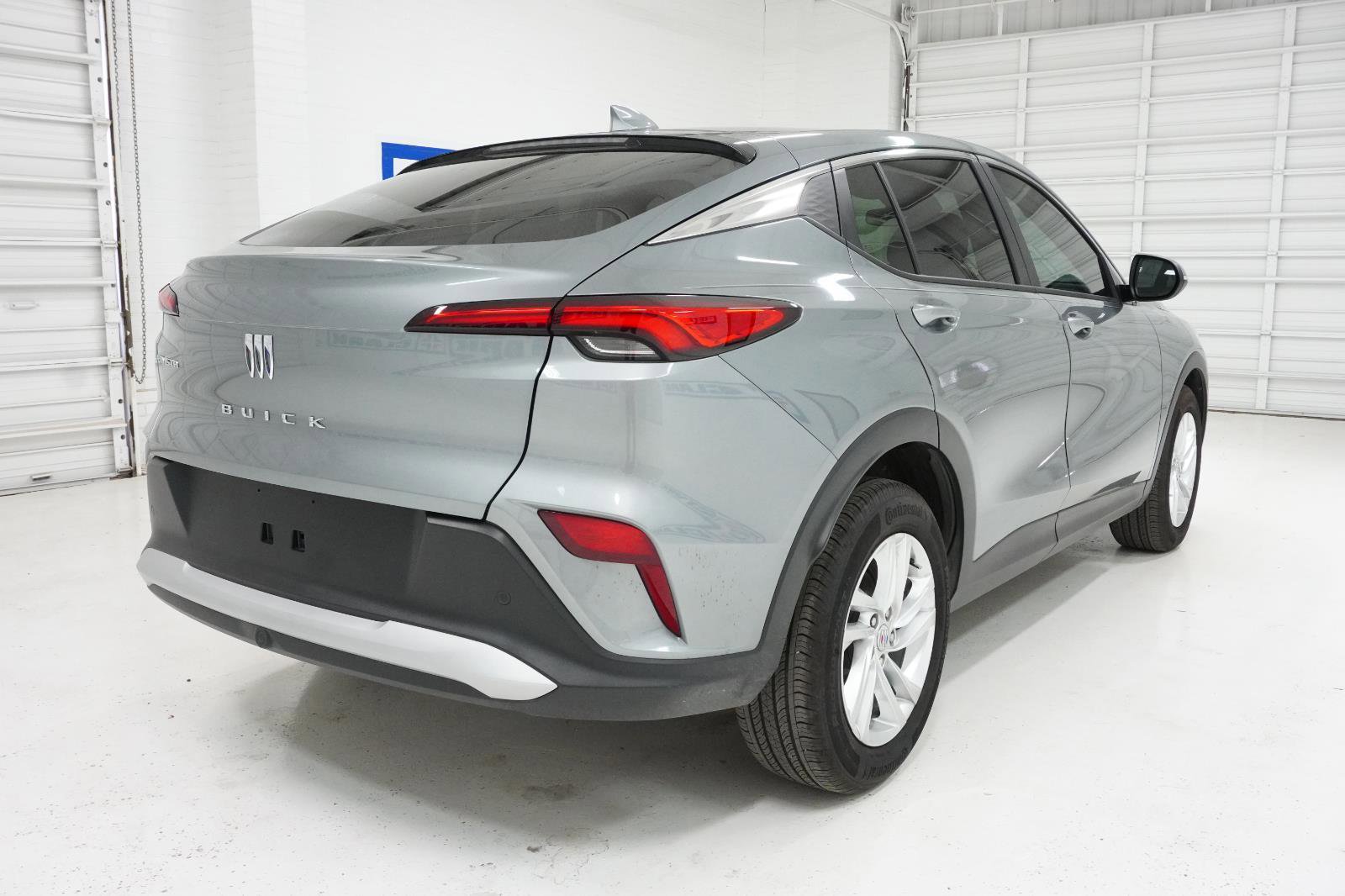 Used 2025 Buick Envista Preferred w/ Convenience II Package image 5