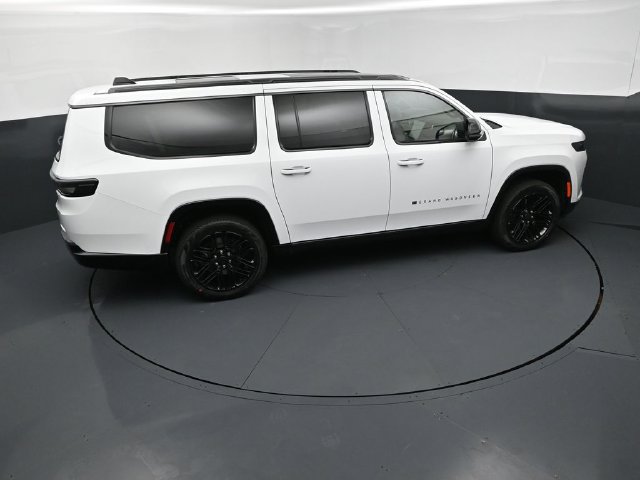 New 2026 Jeep Grand Wagoneer L Limited AWD/4WD image 18