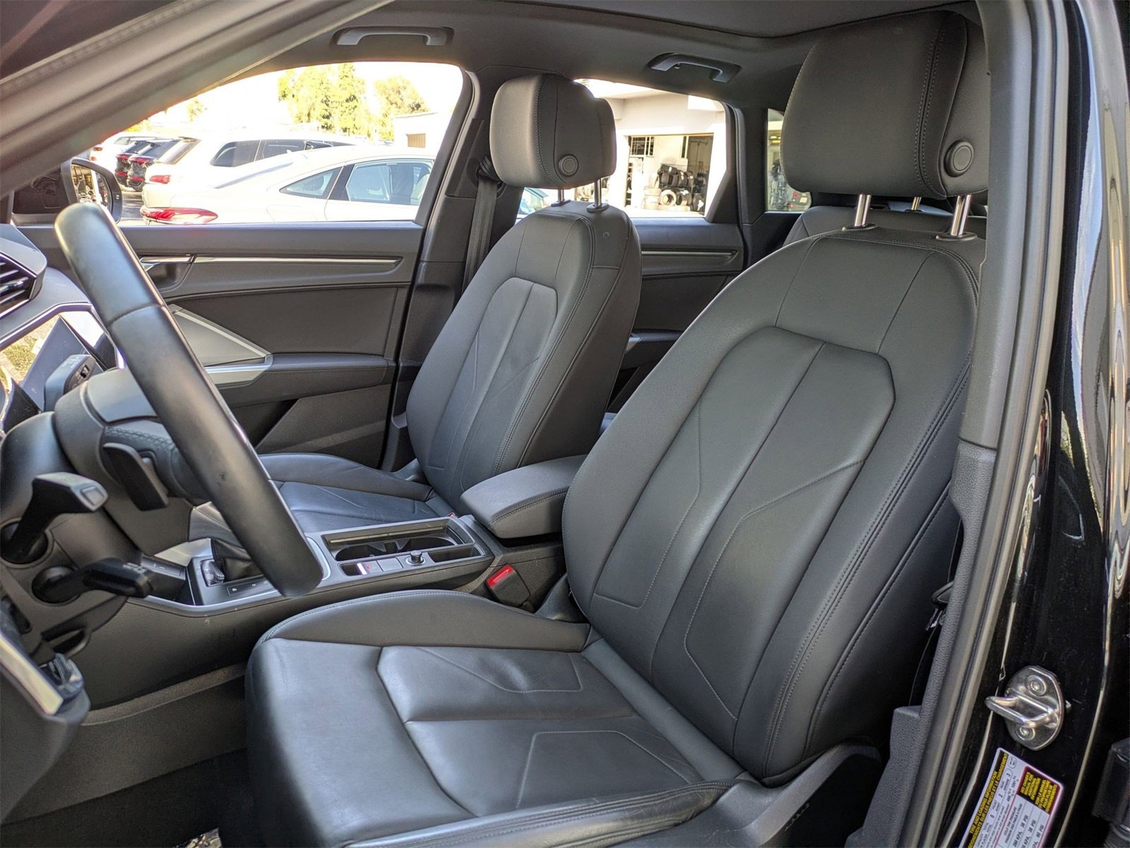 Used 2023 Audi Q3 2.0T Premium w/ Convenience Package image 29