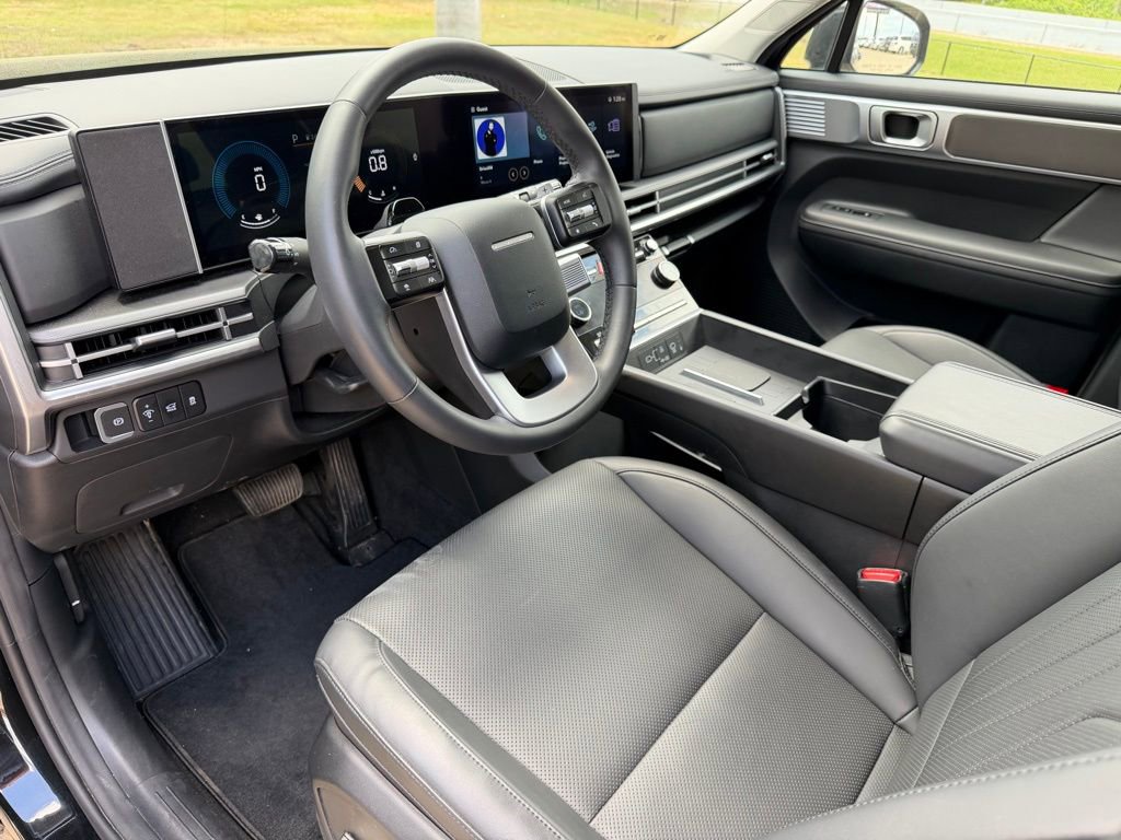 Certified 2025 Hyundai Santa Fe SEL image 12