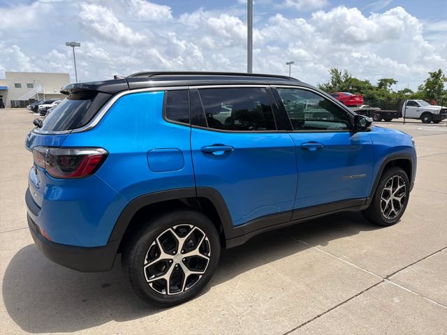 Used 2024 Jeep Compass Limited AWD/4WD image 5