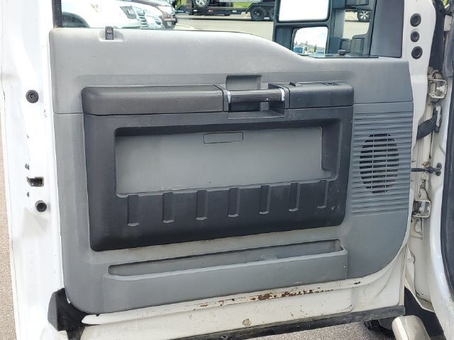 Used 2015 Ford F250 XL w/ Power Equipment Group RWD image 7