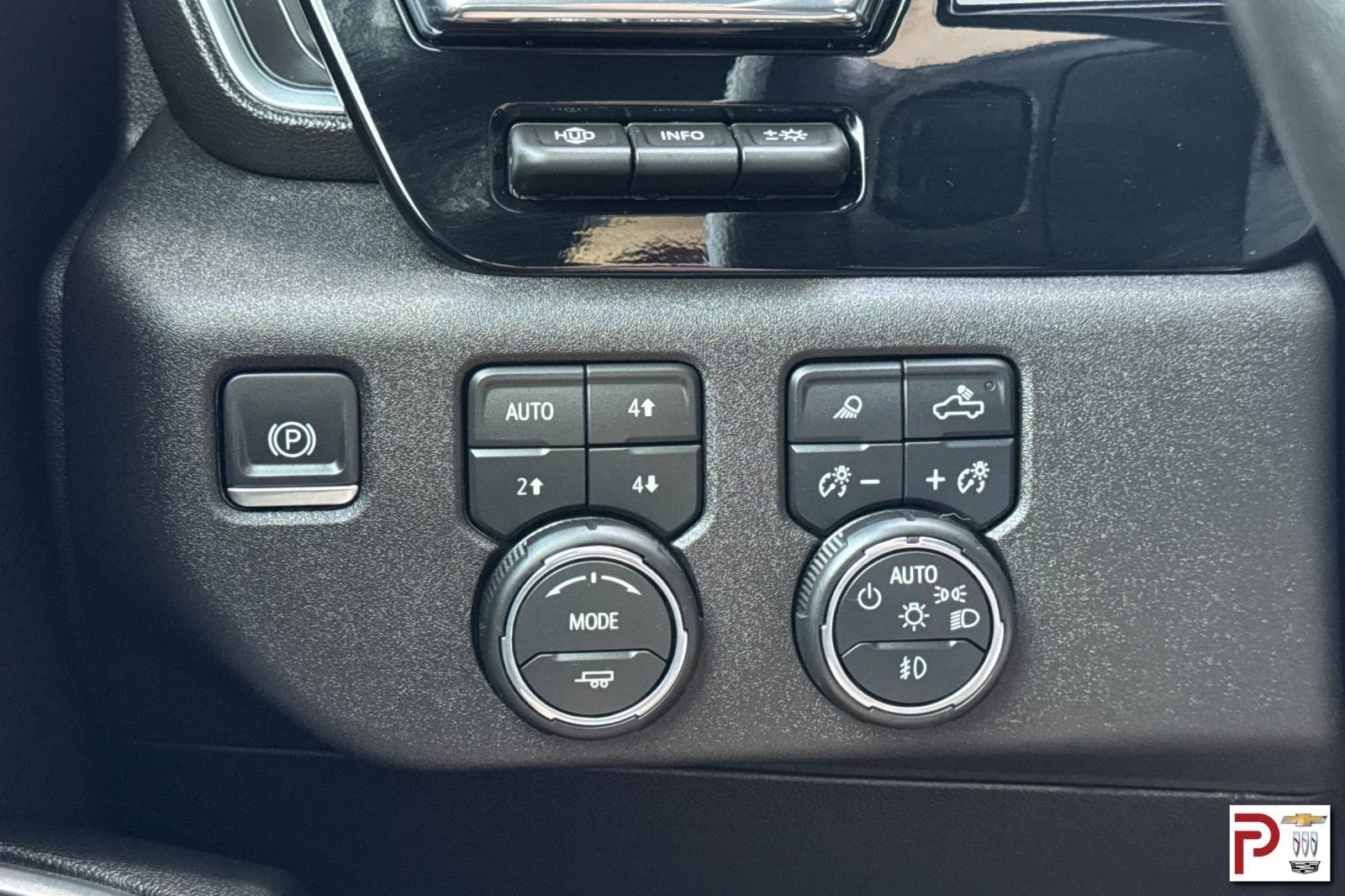 Used 2024 Chevrolet Silverado 2500 High Country w/ Midnight Edition AWD/4WD image 30