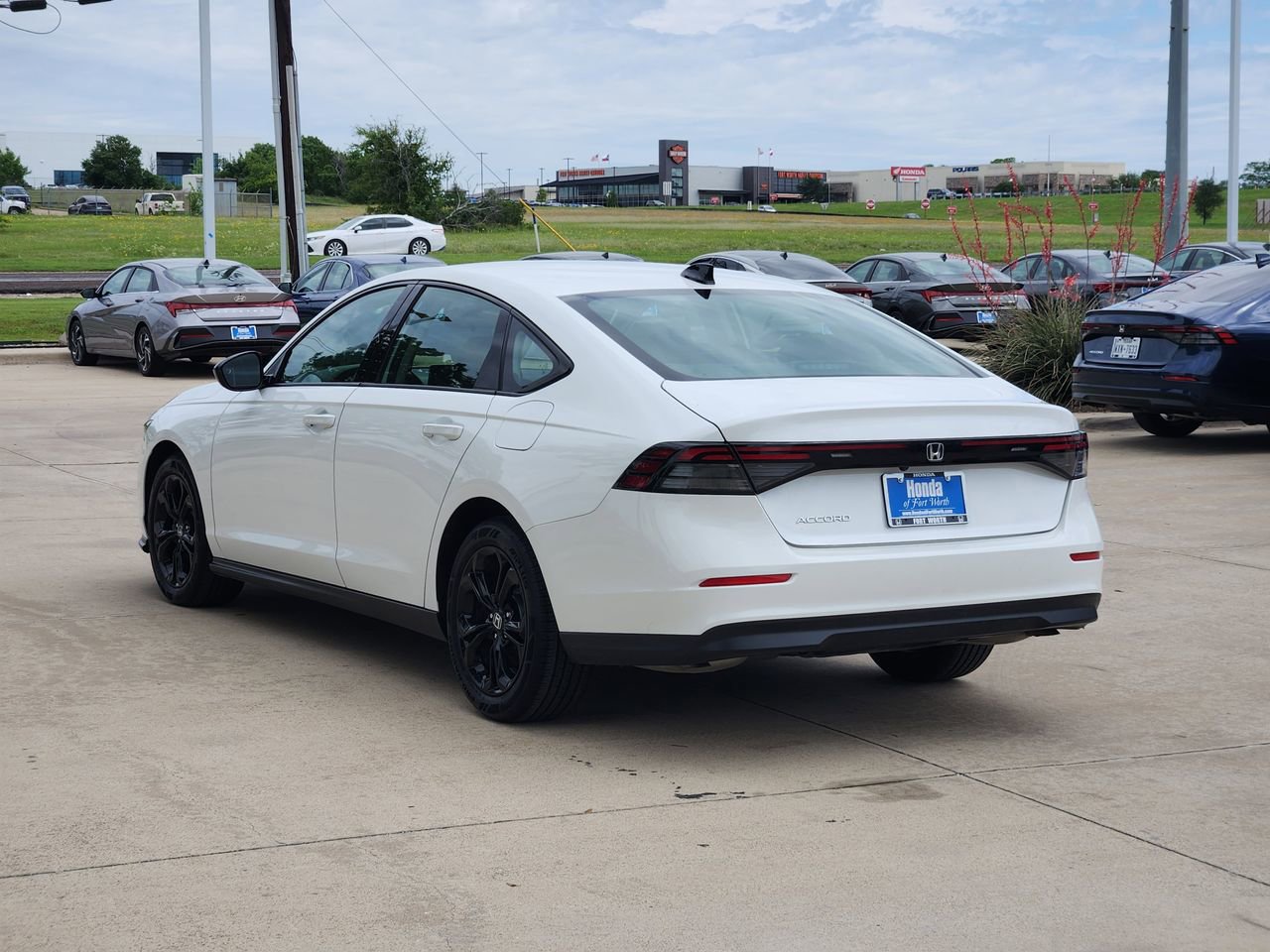 Used 2025 Honda Accord SE image 7