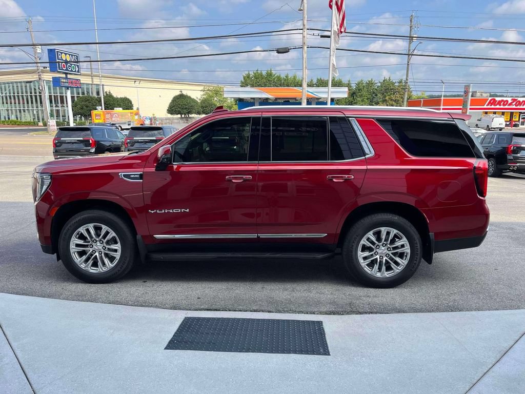 Used 2021 GMC Yukon SLT w/ SLT Luxury Plus Package AWD/4WD image 6