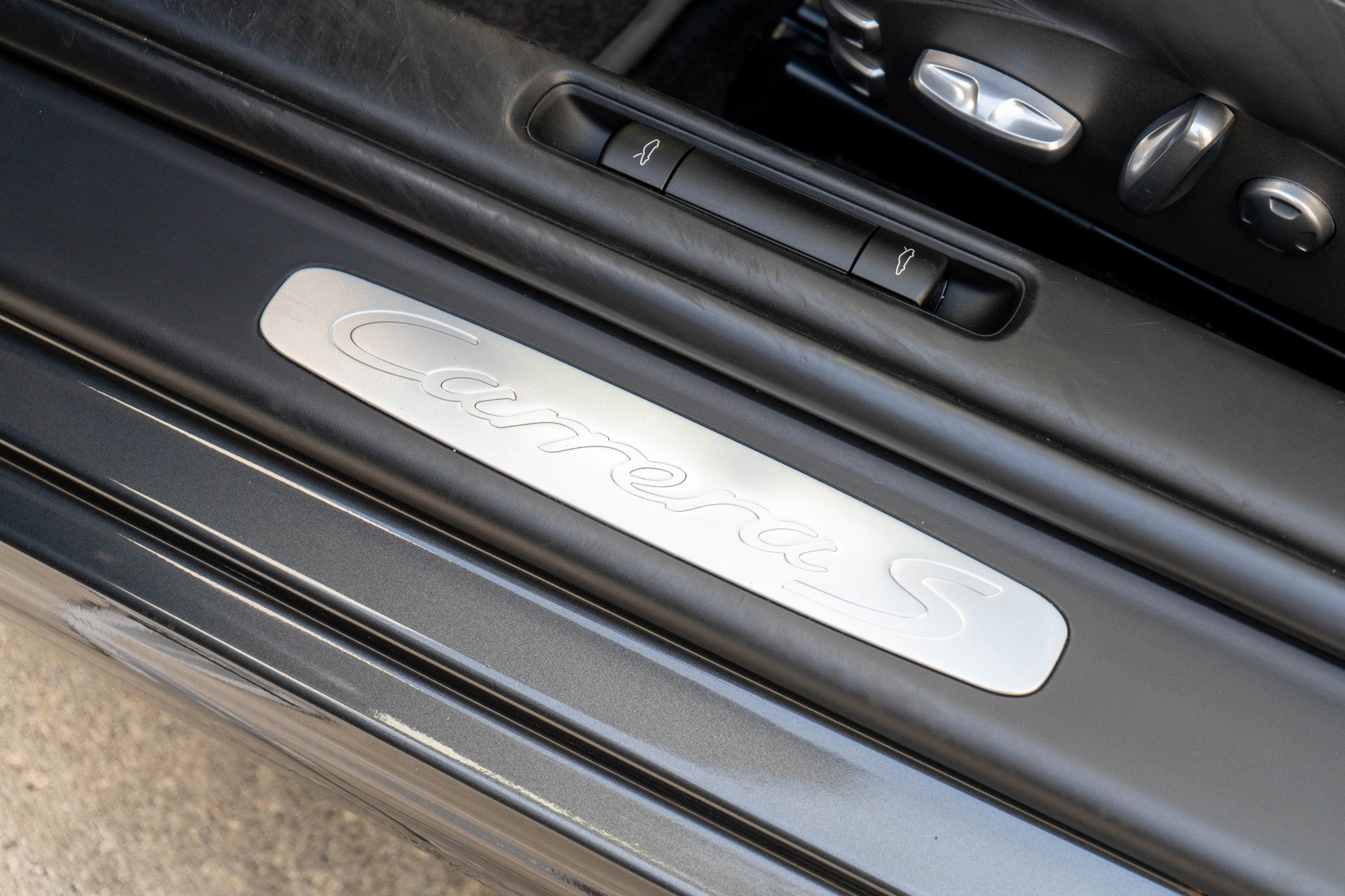 Used 2006 Porsche 911 Carrera S RWD image 15