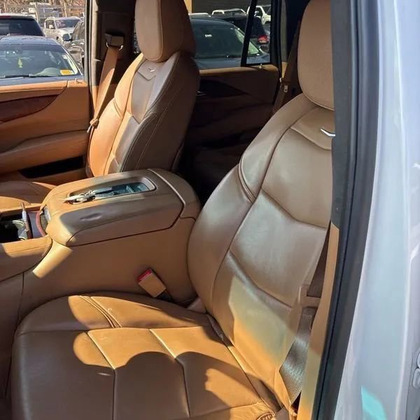 Used 2017 Cadillac Escalade Platinum AWD/4WD image 20
