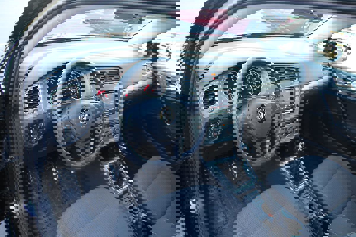 Used 2015 Volkswagen Golf Launch Edition image 17