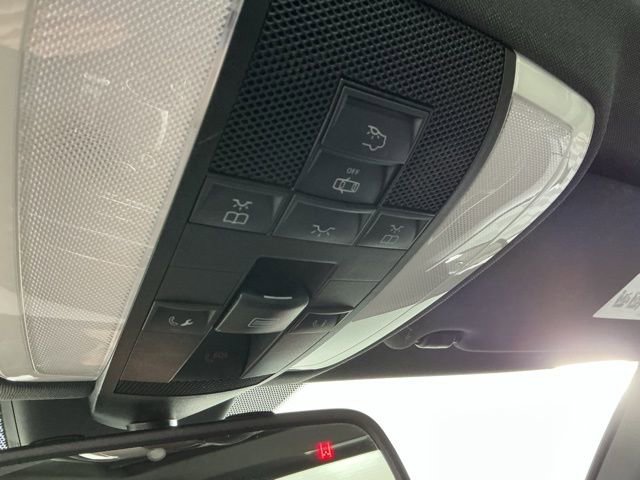 Used 2013 Mercedes-Benz C 300 4MATIC Sedan image 31