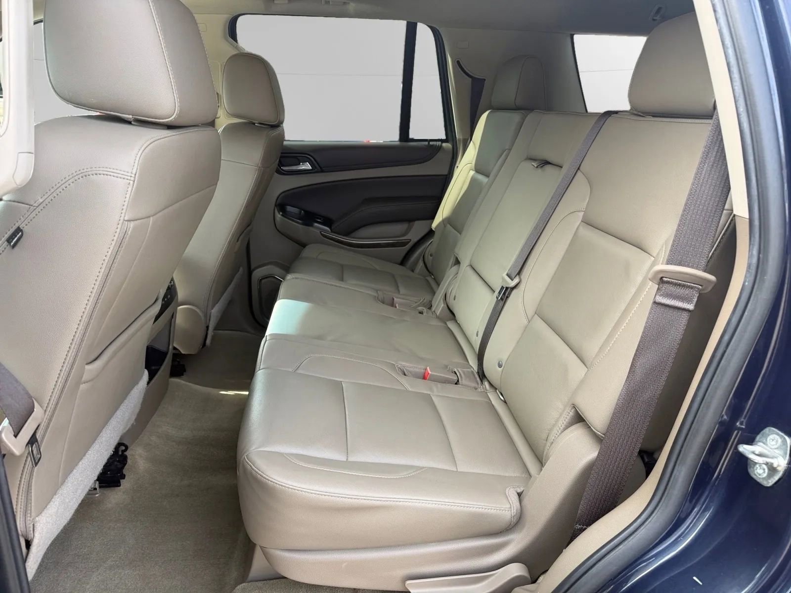 Used 2018 Chevrolet Tahoe LT w/ LT Signature Package AWD/4WD image 17