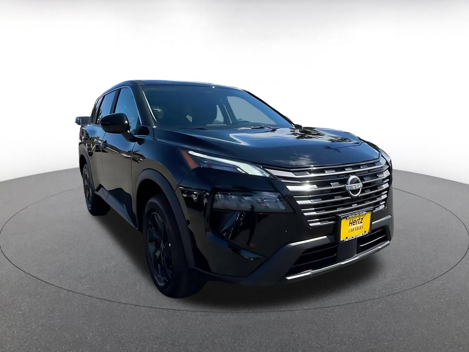 Used 2026 Nissan Rogue SV AWD/4WD image 3