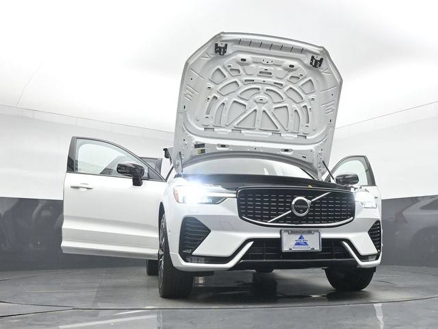 Used 2023 Volvo XC60 B6 Ultimate w/ Protection Package Premier AWD/4WD image 55