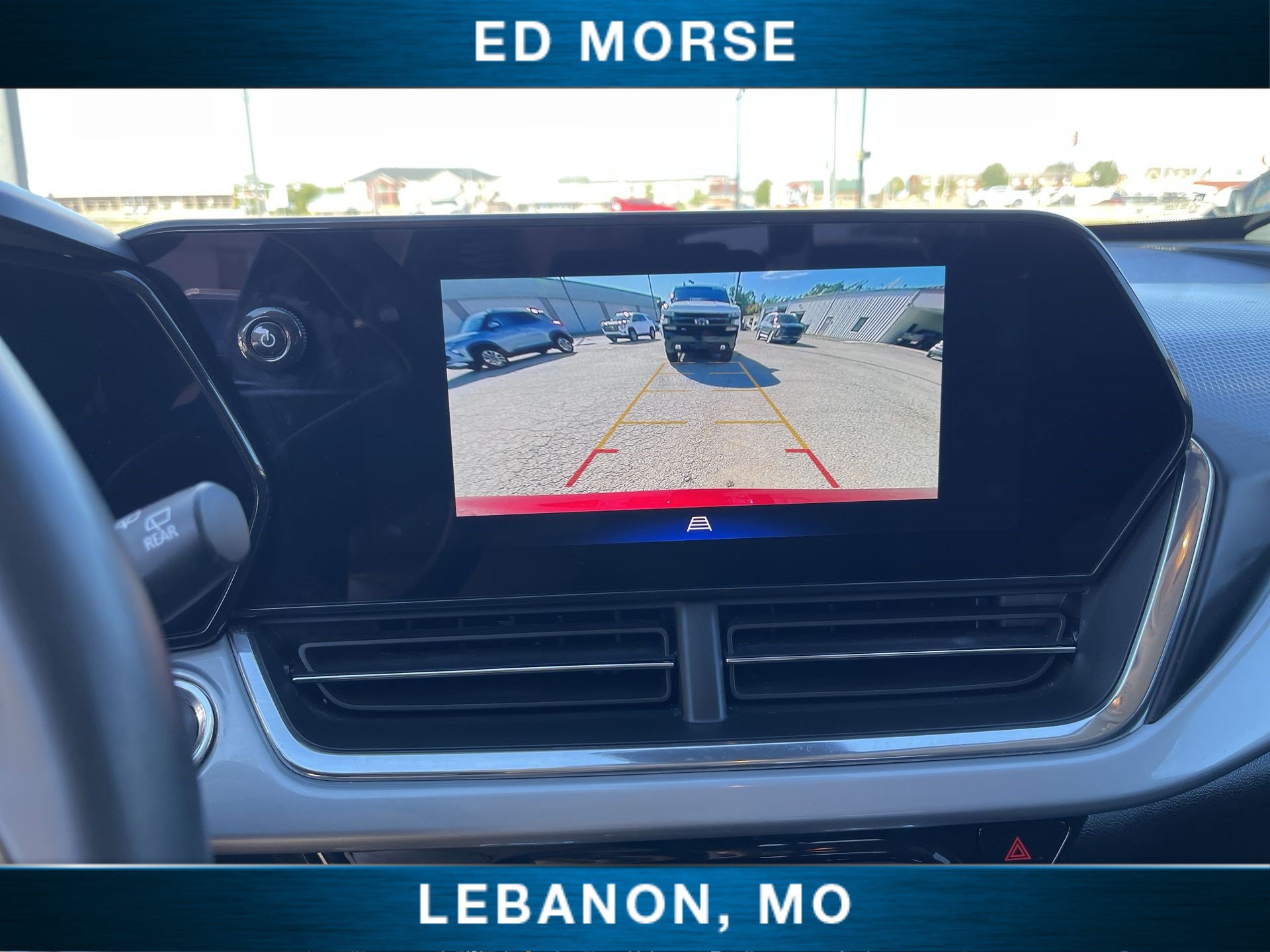 Certified 2025 Chevrolet Trax LT w/ LT Convenience Package FWD image 14