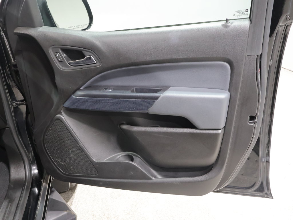Used 2021 Chevrolet Colorado Z71 w/ Safety Package AWD/4WD image 23