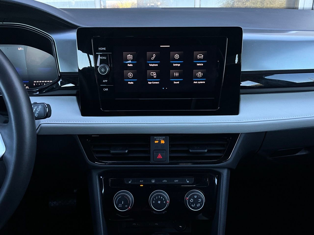 Used 2025 Volkswagen Taos S image 25