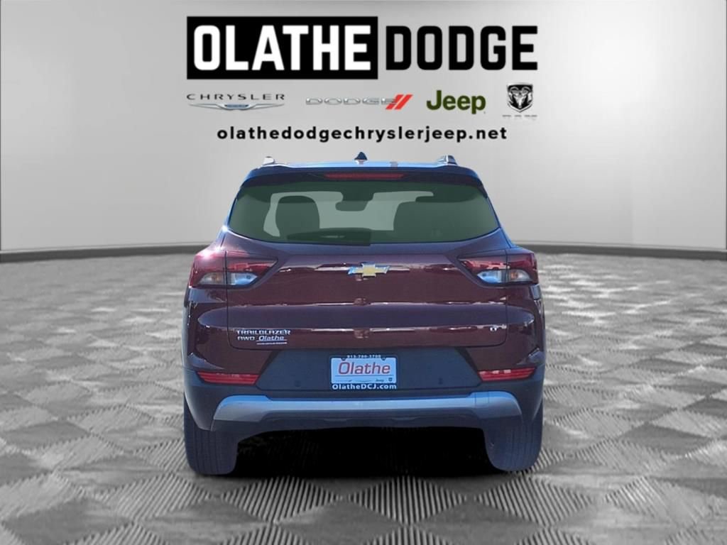 Used 2025 Chevrolet TrailBlazer LT w/ Driver Confidence Package image 25