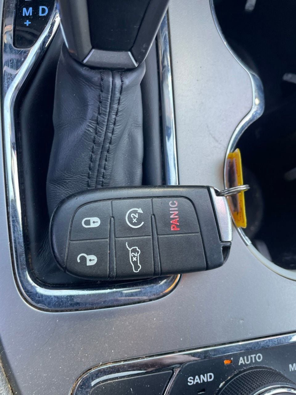 Used 2018 Jeep Grand Cherokee Overland AWD/4WD image 11
