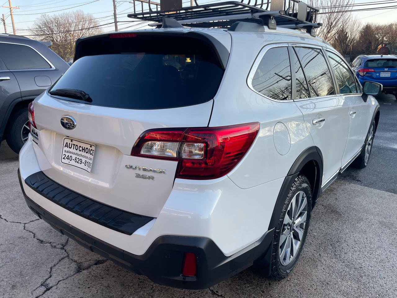 Used 2018 Subaru Outback 3.6R Touring image 13