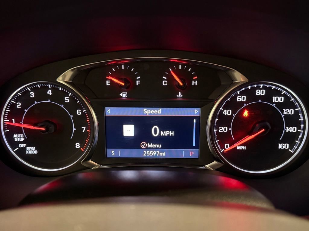 Used 2023 GMC Acadia SLT image 17