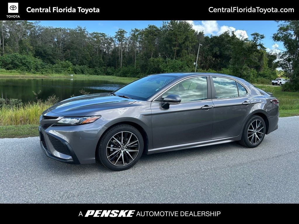 Used 2023 Toyota Camry SE