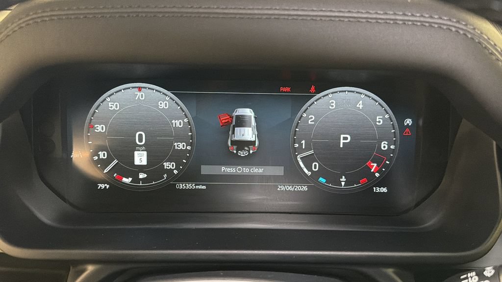 Used 2024 Land Rover Defender 110 X-Dynamic SE AWD/4WD image 33