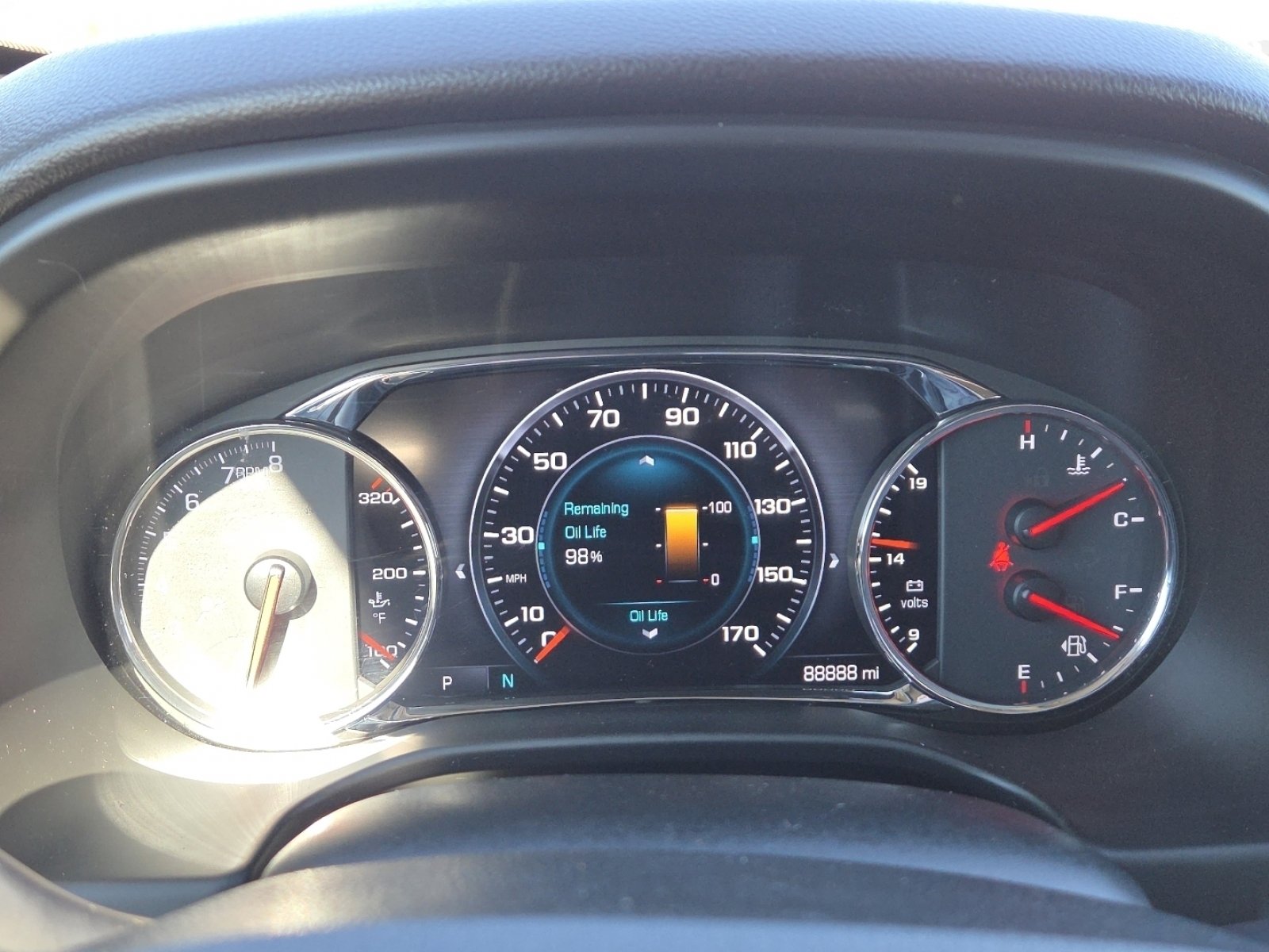 Used 2018 GMC Acadia Denali w/ Technology Package image 25