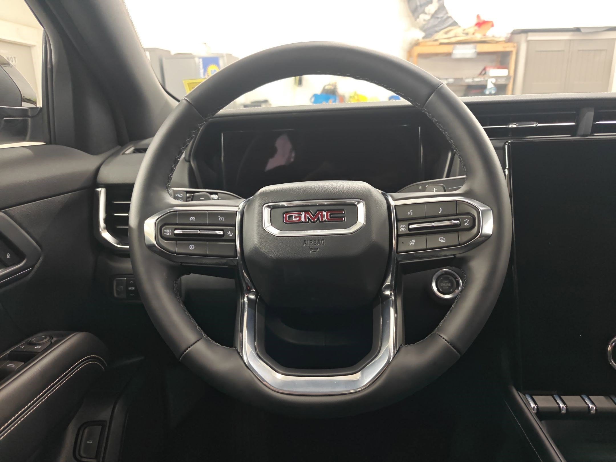 Used 2026 GMC Terrain Elevation w/ Elevation Premium Package image 16