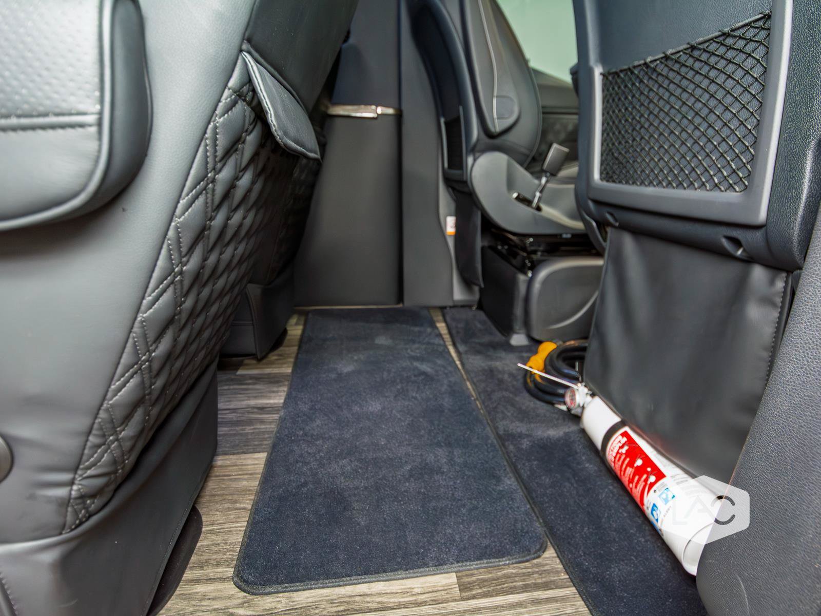Used 2025 Mercedes-Benz Sprinter 3500 image 39
