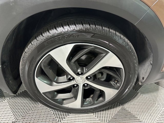 Used 2016 Hyundai Tucson Limited w/ Option Group 03 image 9