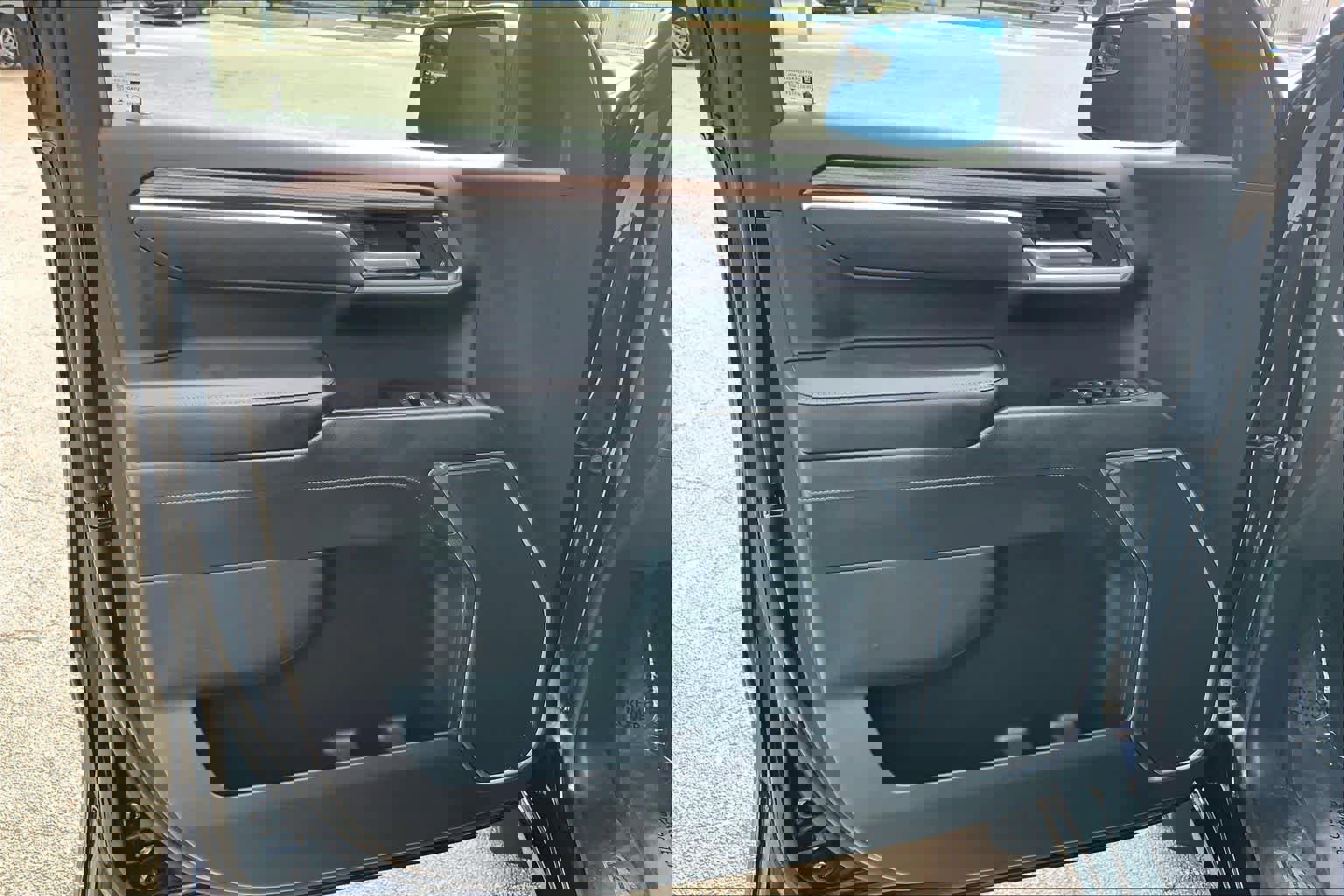 Certified 2025 Chevrolet Silverado 1500 LT image 21