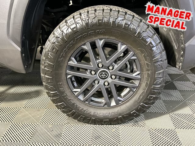 Used 2023 Toyota Tundra SR5 w/ SR5 Convenience Package AWD/4WD image 28