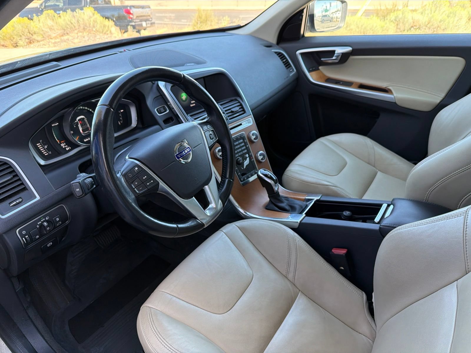 Used 2017 Volvo XC60 T5 Inscription w/ Advanced Package AWD/4WD image 20
