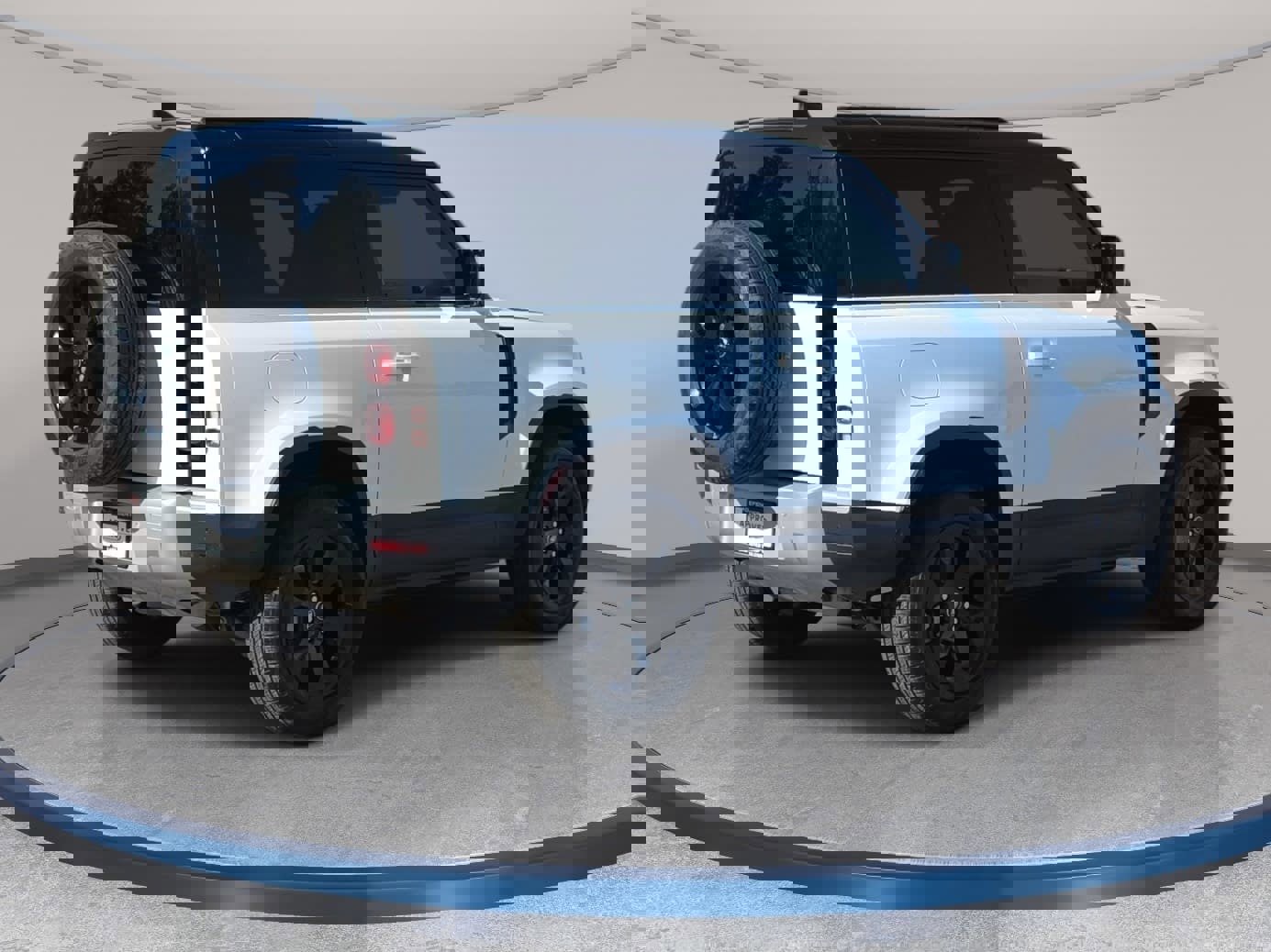 Certified 2025 Land Rover Defender 90 S image 5