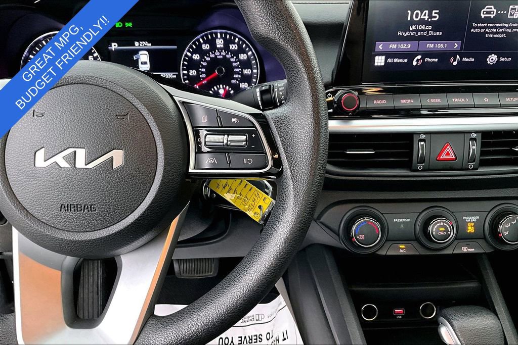 Used 2023 Kia Forte LX image 27