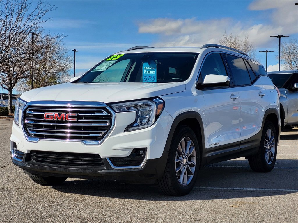 Certified 2023 GMC Terrain SLT image 4