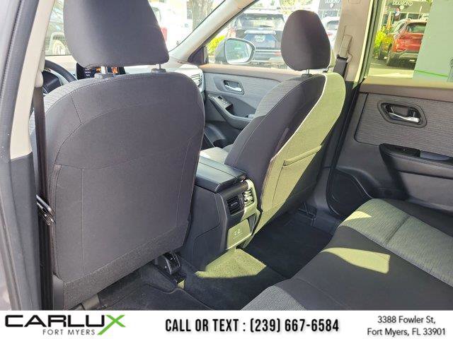 Used 2023 Nissan Rogue SV image 13