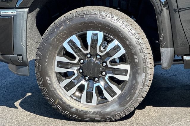 New 2026 GMC Sierra 2500 Denali Ultimate AWD/4WD image 32