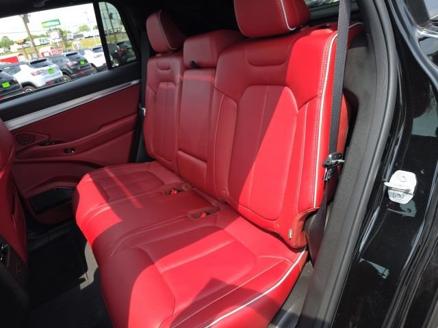 Used 2024 Jeep Wagoneer Launch Edition AWD/4WD image 30