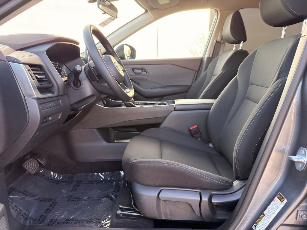Used 2023 Nissan Rogue S AWD/4WD image 22