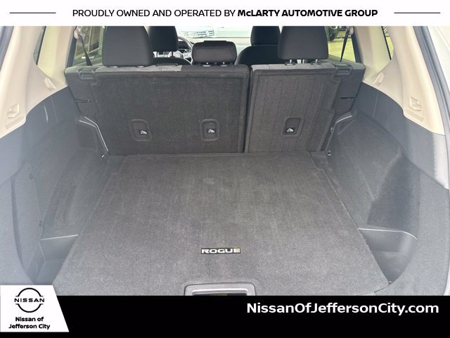 Used 2023 Nissan Rogue SV AWD/4WD image 19